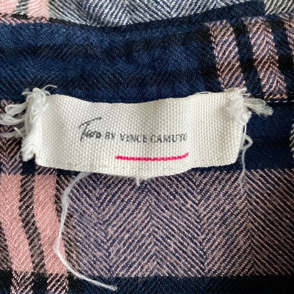 TWO by VINCE CAMUTO Bell Sleeve Plaid Shirt - Picture 6 of 6